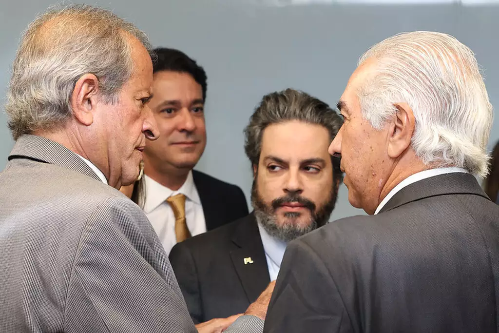 Líderes do PL discutem estratégias para a campanha presidencial