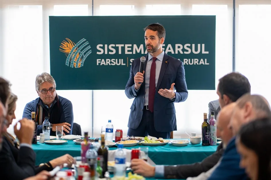 "O Estado está fazendo a sua parte para complementar as medidas federais", afirmou o governador. (Foto: Mauricio Tonetto/Secom)