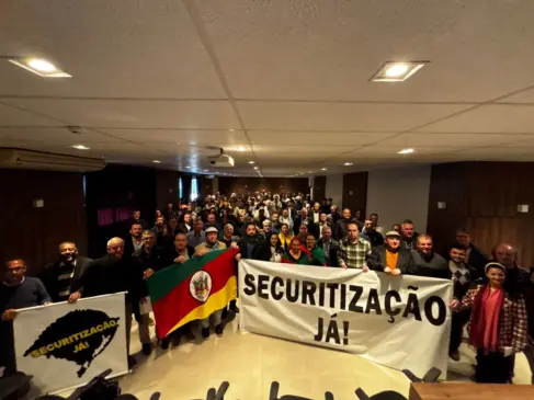 Prefeitos e deputados da região mobilizados para auxiliar os produtores rurais nas demandas junto ao Governo Federal (Foto: Rodrigo Nascimento/ AI Amvarp)