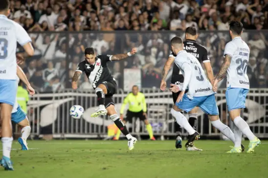 Lucas Freitas, do Vasco, abriu o placar (Foto: Matheus Lima/ Vasco da Gama)