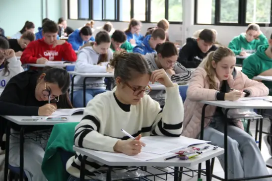 Prova foi aplicada no último sábado (Foto: Bruna Lovato/AI Unisc)
