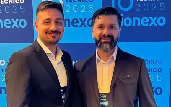 O administrador Fernando Siqueira e o presidente Marcelo Farinon participaram do evento. (Foto: AI HSSM)