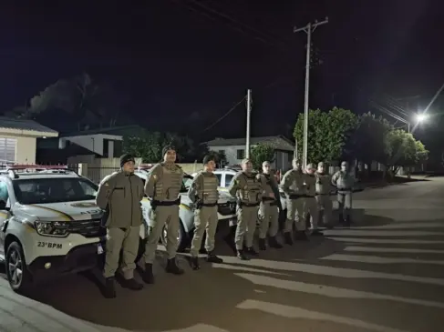 Operação ocorreu na madrugada deste domingo (Foto: Brigada Militar/Divulgação)