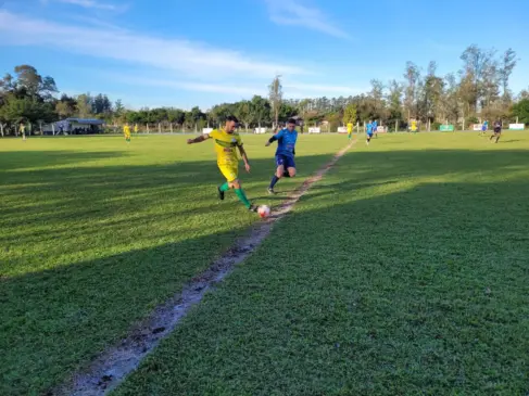 Rádio Terra transmitiu a goleada da Assespe sobre o Santo Antônio (Foto: Felipe Rosa/Rádio Terra)