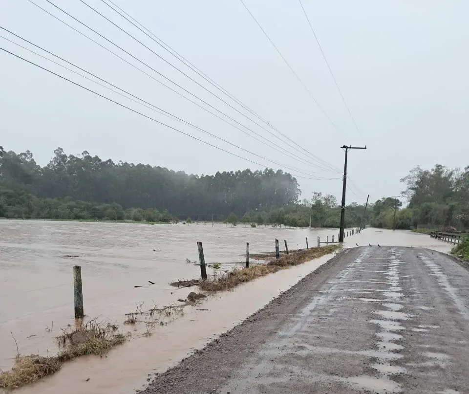 Estrada de Vila Arlindo alagada (Foto: AI Prefeitura de Venâncio Aires)