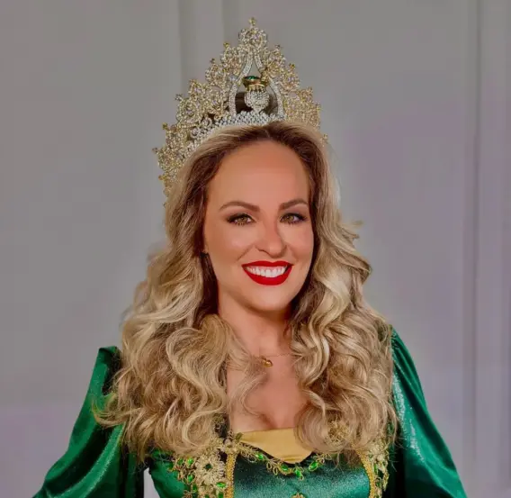 LARISSA
