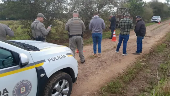 Corpo de um homem é localizado no interior de Venâncio (Foto: Alvaro Pegoraro)
