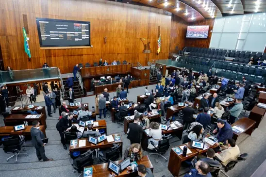 Projeto foi aprovado com 46 votos a favor (Foto: Fernando Gomes/ALRS)