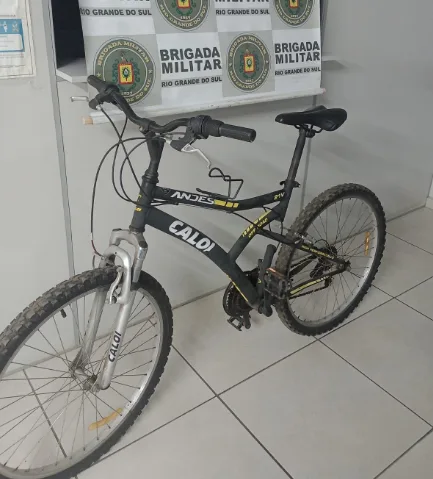 Bicicleta furtada no bairro Leopoldina foi recuperada no bairro Coronel Brito (Foto|: Brigada Militar/Divulgação)