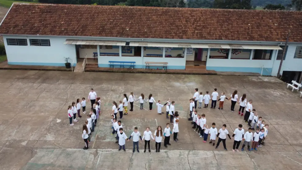Escola São Luiz comemora o centenário no dia 10 de junho (Foto: Renan Zarth/Terra FM)