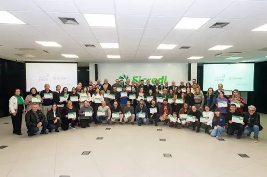 Primeiros certificados foram entregues para entidades de Santa Cruz do Sul (Foto: Francisco Frantz)