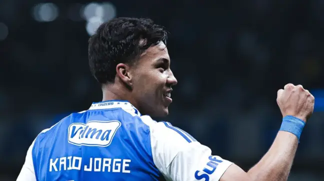 Centroavante Kaio Jorge fez o segundo gol da Raposa, que garantiu a vitória para os mineiros (Foto: Divulgação)