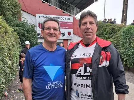A união dos clubes, de Leituras e Guarani, por meio dos seus presidentes Telmo Kist (E) e Jorge Antônio da Silveira (D). (Foto: Divulgação)