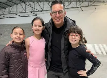 As atletas Mariana Severo, Maria Júlia Camargo, Joana Schuh Lopes aproveitaram o curso para um 'clic' com o técnico da Seleção, Carlos Eduardo Paiva. (Foto: arquivo pessoal)