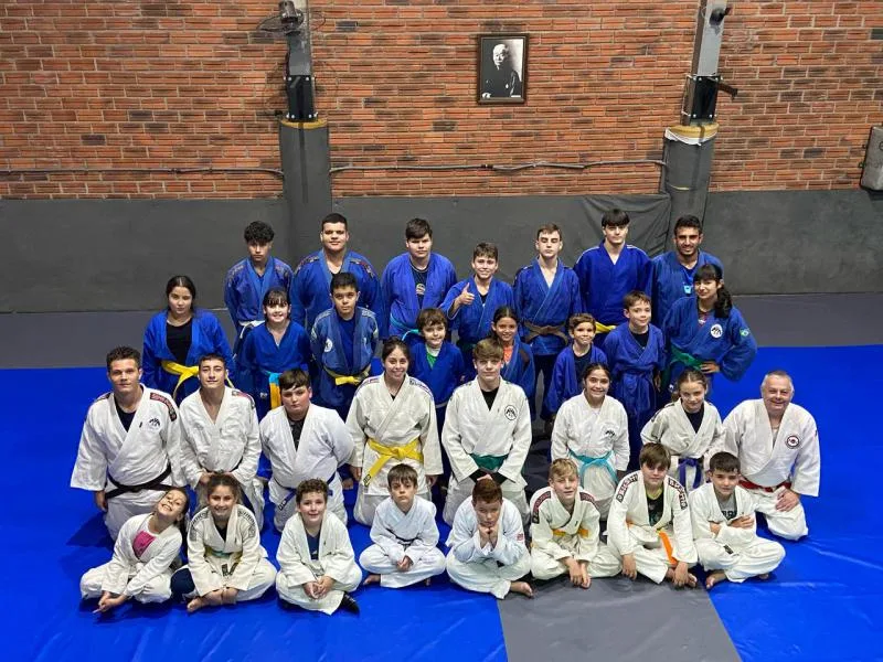 Venâncio terá uma equipe de 24 judocas no evento deste sábado. (Foto: Arquivo pessoal)
