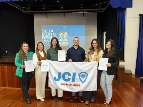 Encontro foi conduzido por quatro facilitadoras:Rita Carolina Machado Ellert
Ana Júlia Ourique Bitencourt, Bruna Amanda Schuster e Marina Severo Jantsch(Foto: Divulgação JCI)