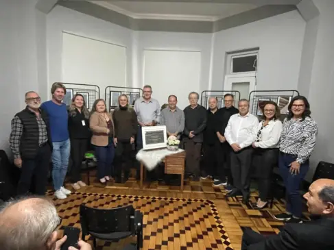 Ato de reabertura foi realizado na tarde deste domingo, 25 (Foto: Cassiane Rodrigues)