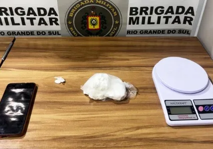 Apreensão foi feita em uma casa, no bairro Diettrich (Foto: Brigada Militar/Divulgação)