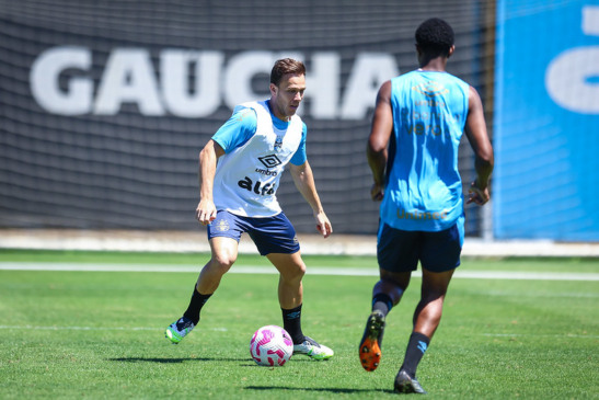 Grêmio deve ter o retorno de Arthur. Foto: Lucas Uebel/ Grêmio FBPA