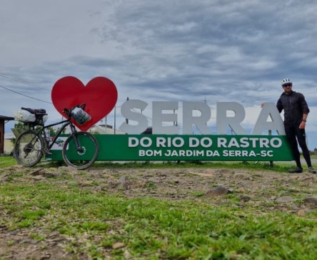 A satisfação pela chegada em Serra do Rio do Rastro (Foto: Arquivo pessoal)