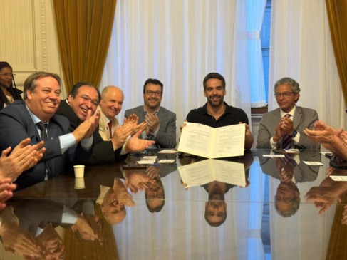 Deputado ressaltou importância do diálogo entre setor hospitalar e Governo do Estado