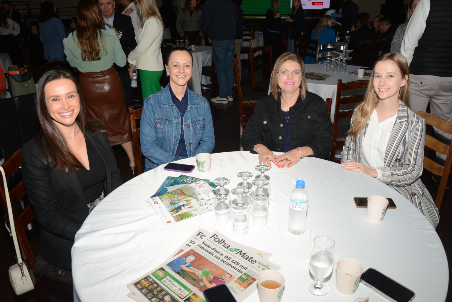 Carin Gomes (Instituto Verbena Brasil), Gabriela Graef (Viva Consultoria), Laurete Schneiders (Venax) e Ana Laura Nieswald (América)