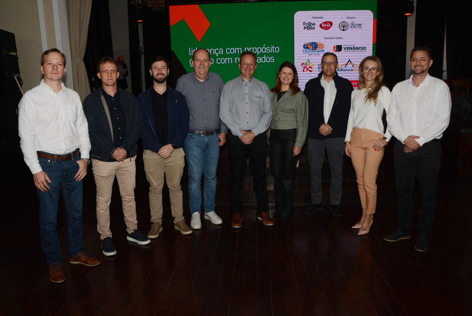 Milton Lauer, Eldor Bohn, Dieter Knak Filho, Anderson Henn, Jaimson Erdmann, Leila Wünsch, Eduardo Renner, Angela Fischer e Edson Menezes (CTA)