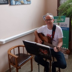 Alexandre Miguel Thesing toca violão há mais de 30 anos (Fotos: Arquivo pessoal)