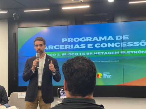 Governador Eduardo Leite apresentou projeto em coletiva de imprensa na tarde de hoje (Foto: Leonardo Pereira/Folha do Mate)