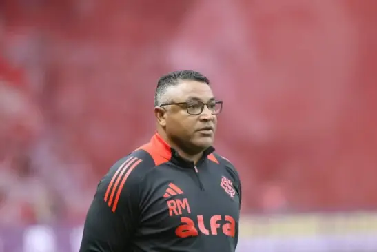 Roger Machado, técnico do Inter, no Gre-Nal 448 (Foto: Ricardo Duarte/Inter)
