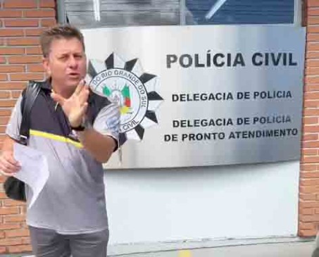 Vereador registrou boletim de ocorrência na DPPA e quer que o nome do parlamentar envolvido seja revelado (Foto: Reprodução/Facebook)