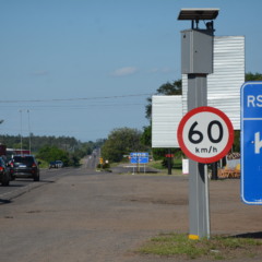 Controlador de velocidade próximo ao trevo gerou 18.250 multas em seis meses
(Foto: Alvaro Pegoraro/Folha do Mate)