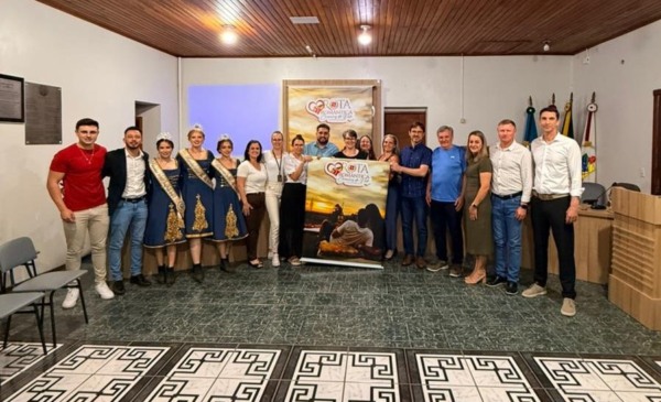 Autoridades, soberanas, empreendedores e convidados participaram do lançamento