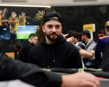 Adrovan Rodrigues conquistou R$ 3,1 milhões na Copa do Mundo de Poker
(Foto: Arquivo pessoal)
