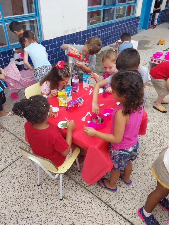 1.946 crianças atendidas pelo Município, por meio de escolas próprias, parcerias e vagas compradas (Foto: AI Prefeitura/ Divulgação)