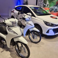 Entre os destaques da premiação estão um Hyundai HB20 zero quilômetro e duas motos Honda Biz 125 (Fotos: Alan Faleiro)