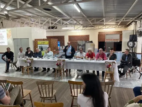 Audiência ocorreu na sede social de Vila Arlindo (Foto: Júnior Posselt/Folha do Mate)