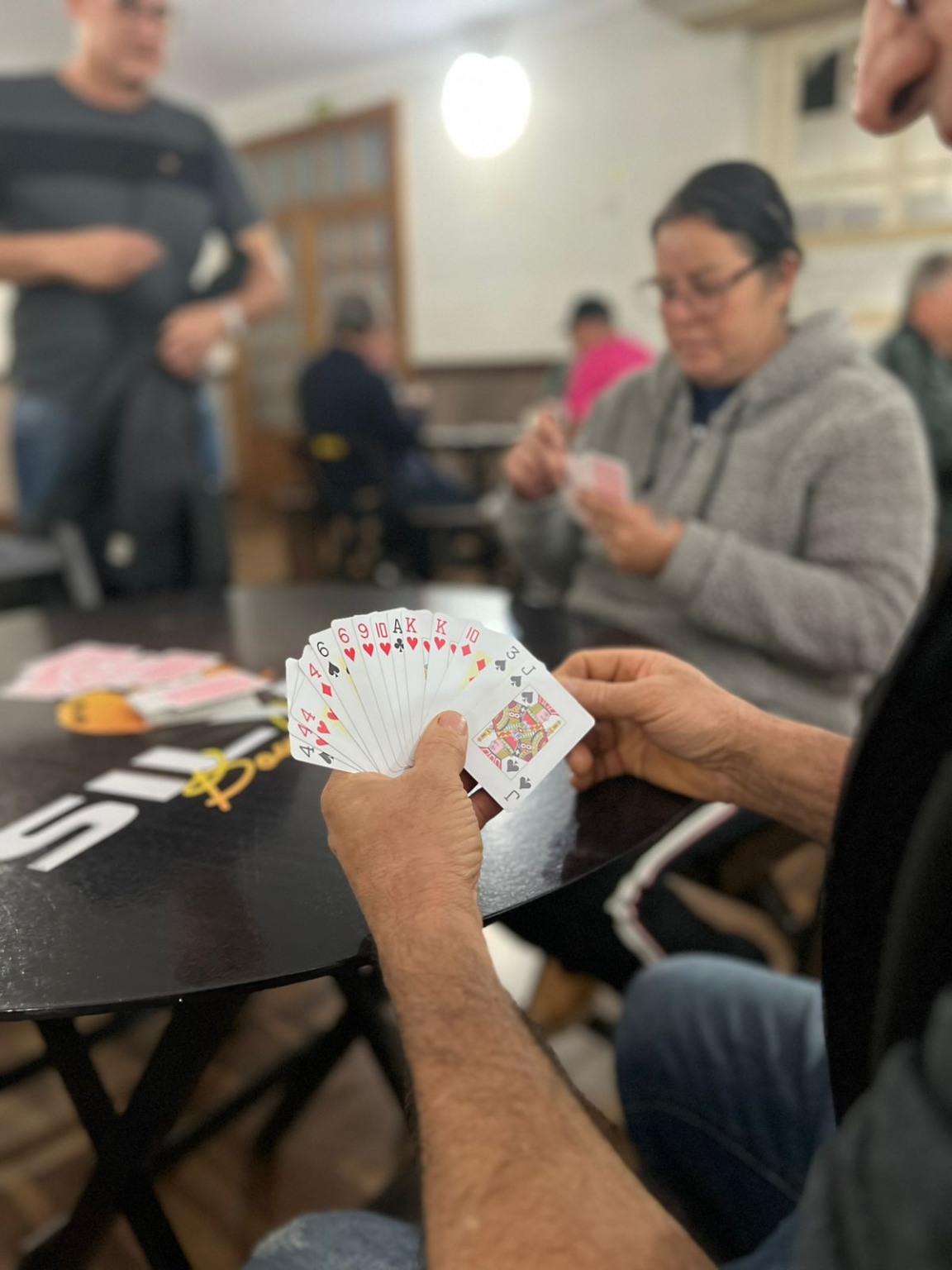 Asmuva promoveu campeonato de canastra entre servidores, em setembro (Foto: Divulgação/Asmuva)  Asmuva promoveu campeonato de canastra entre servidores, em setembro (Foto: Divulgação/Asmuva)