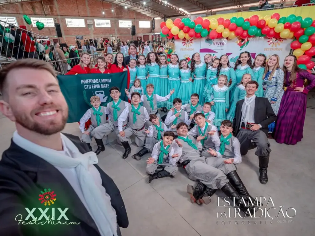 Grupo de danças mirim participou do Festmirim no mês de setembro (Foto: Divulgação)