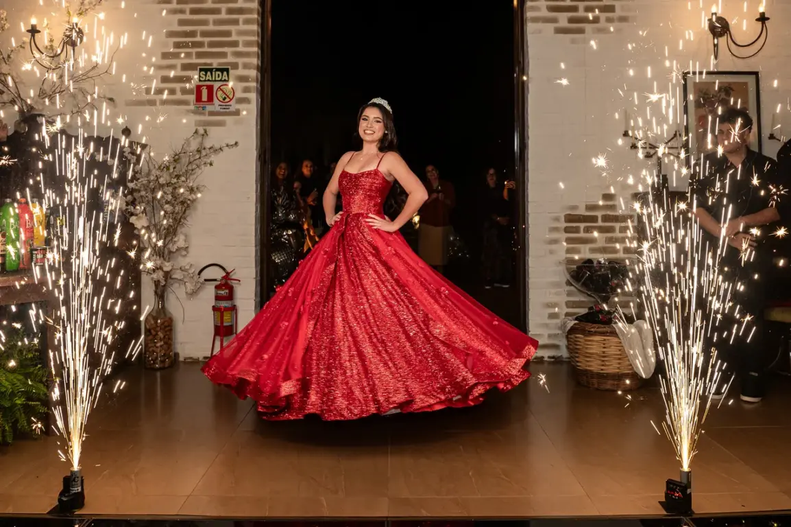 Alice Fischer da Silva comemorou os 15 anos com festa no dia 13 de setembro (Fotos Rosilene Müller/Divulgação )