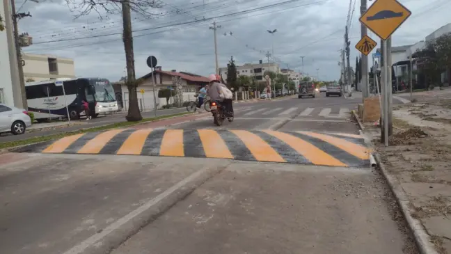 lombadas avenida ruperti filho
