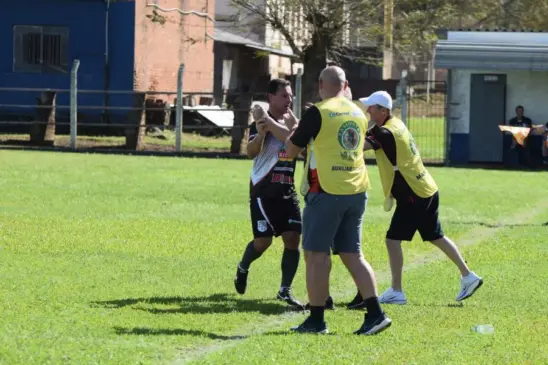São Luiz estreia em casa contra o clube representante de Roca Sales. (Foto: Roni Müller)