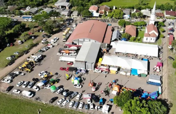 Expofeira marca aniversário do plebiscito de emancipação de Vale Verde