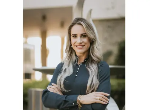Patrícia Fernanda da Silva realiza pesquisa com professores para analisar a competência digital dos profissionais (Foto: Divulgação)