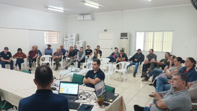 Reunião do Comder ocorreu na terça-feira, 28, na sede do Sindicato Rural (Foto: Divulgação/Emater) Reunião do Comder ocorreu na terça-feira, 28, na sede do Sindicato Rural (Foto: Divulgação/Emater)