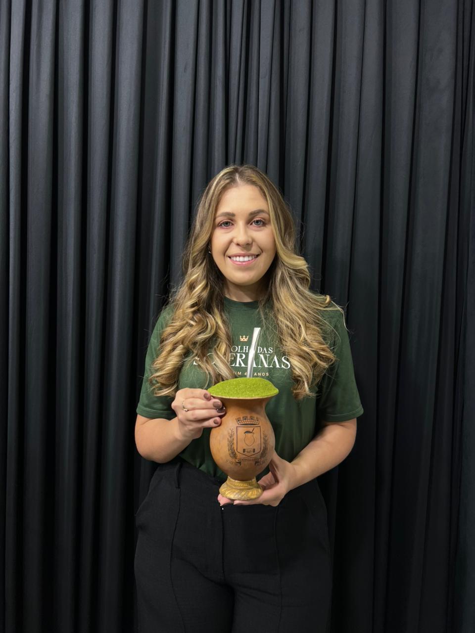 Vanessa relembra que o interesse em participar do concursos vem de longa data (Foto: Luana Weschenfelder/Folha do Mate)