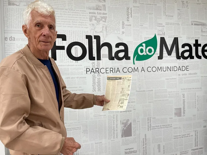 Fundador da Folha do Mate, Walter Kuhn, relembra a boa recepção do comércio, em 1972, para anunciar no jornal recém-criado (Fotos: Juliana Bencke/Folha do Mate)