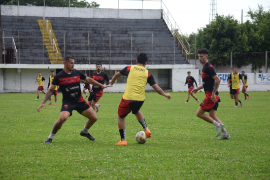 Guarani decide a vaga em casa e aposta no fator local para alcançar a meta do ano que é a Série A2 2026. (Foto: Roni Müller)