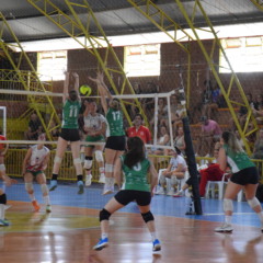 A decisão entre AVV e Be8/UPF, de Passo Fundo, começa às 16h. (Foto: Roni Müller)