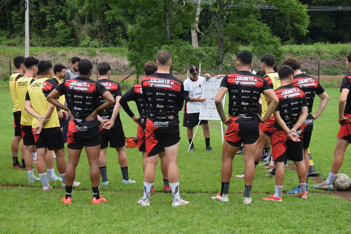 Guarani vai com força máxima para os 90 minutos de ida diante do Rio Grande, neste domingo, 23. (Foto: Roni Müller) Guarani vai com força máxima para os 90 minutos de ida diante do Rio Grande, neste domingo, 23. (Foto: Roni Müller)